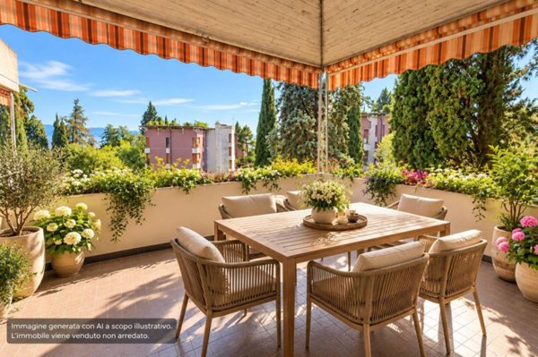 appartamento in vendita a Gardone Riviera in zona Morgnaga