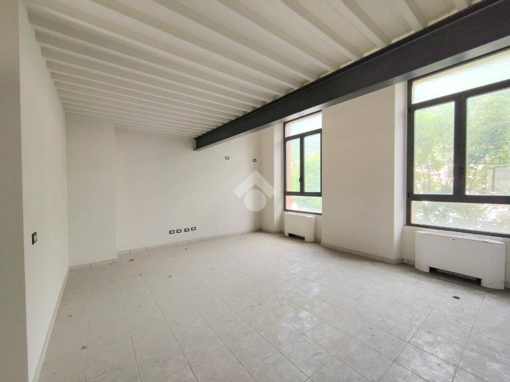 ufficio in vendita a Gardone Val Trompia