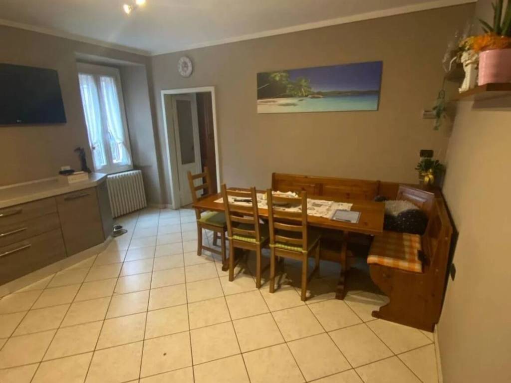 appartamento in vendita a Gardone Val Trompia in zona Inzino