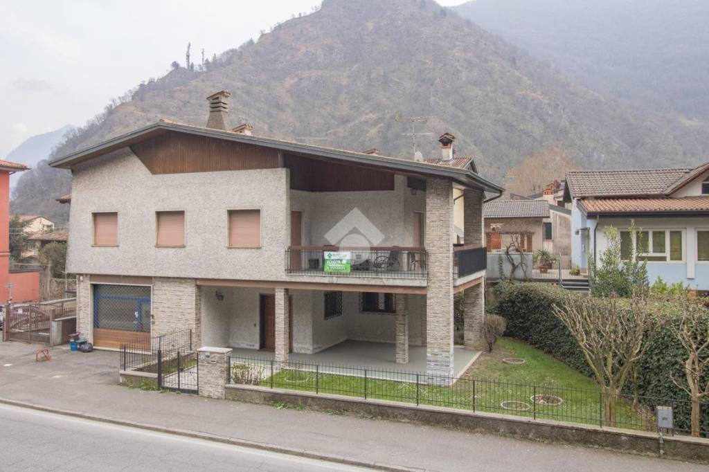 casa indipendente in vendita a Gardone Val Trompia in zona Magno
