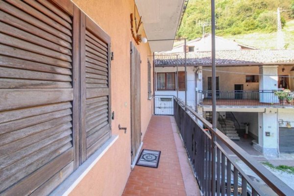 appartamento in vendita a Gardone Val Trompia in zona Inzino