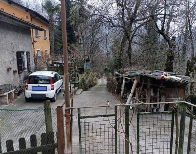 casa indipendente in vendita a Gardone Val Trompia in zona Inzino