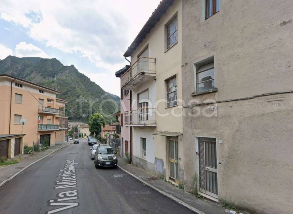 casa indipendente in vendita a Gardone Val Trompia in zona Inzino