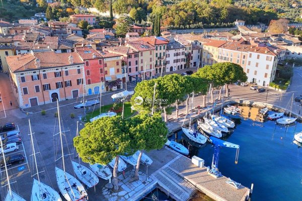 appartamento in vendita a Gargnano in zona Bogliaco