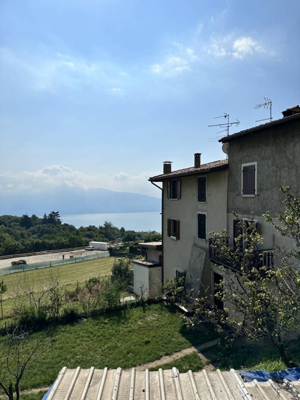 casa indipendente in vendita a Gargnano in zona Formaga