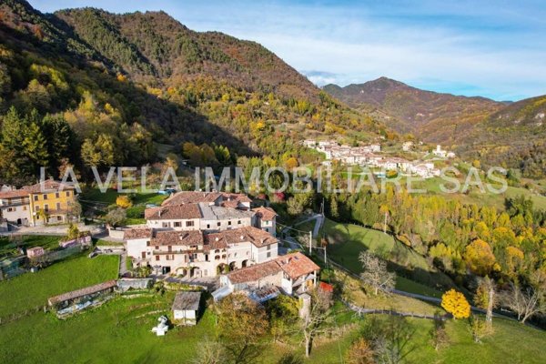 appartamento in vendita a Gargnano in zona Costa