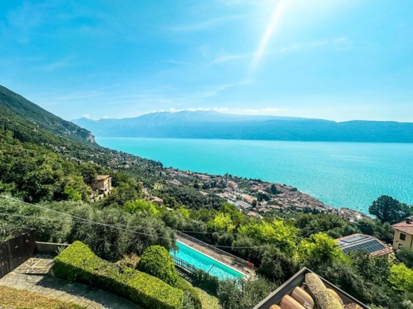 appartamento in vendita a Gargnano in zona Villa