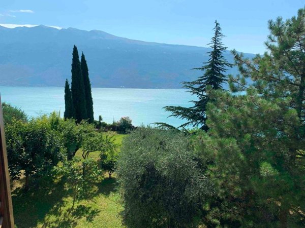 casa indipendente in vendita a Gargnano in zona Muslone