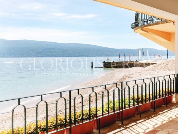 appartamento in vendita a Gargnano