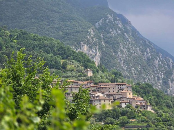 casa indipendente in vendita a Gargnano in zona Muslone