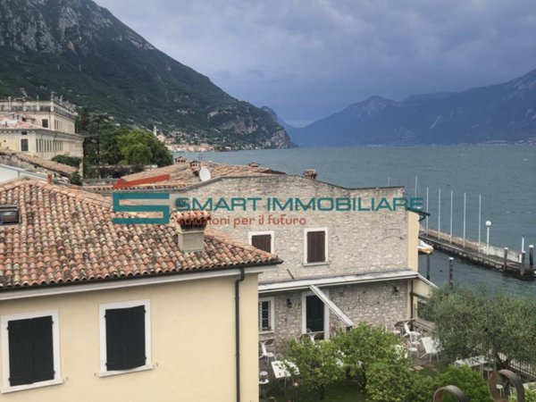 appartamento in vendita a Gargnano in zona Bogliaco