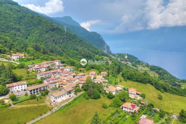 appartamento in vendita a Gargnano in zona Liano