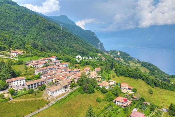 appartamento in vendita a Gargnano in zona Liano