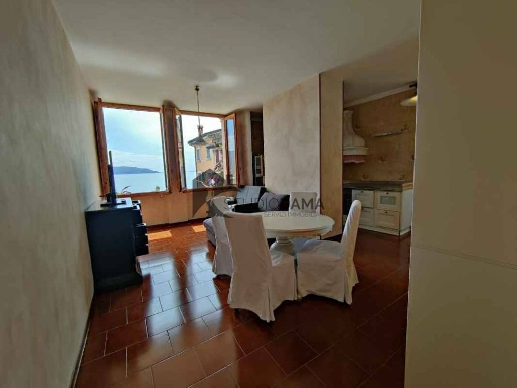 appartamento in vendita a Gargnano