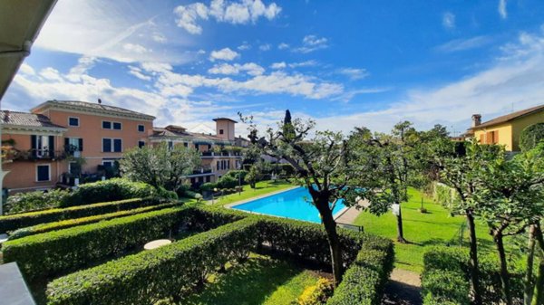 appartamento in vendita a Gargnano in zona Bogliaco