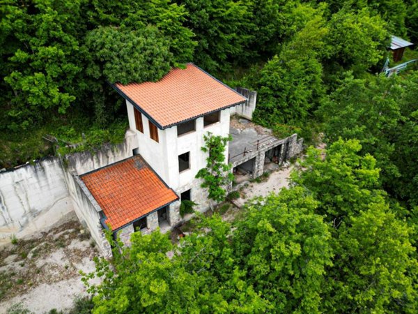 casa indipendente in vendita a Gargnano in zona Musaga