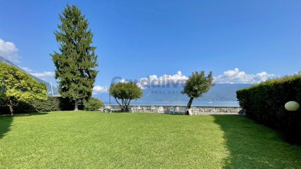 appartamento in vendita a Gargnano in zona Bogliaco