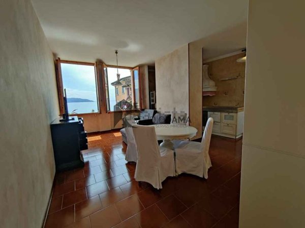 appartamento in vendita a Gargnano
