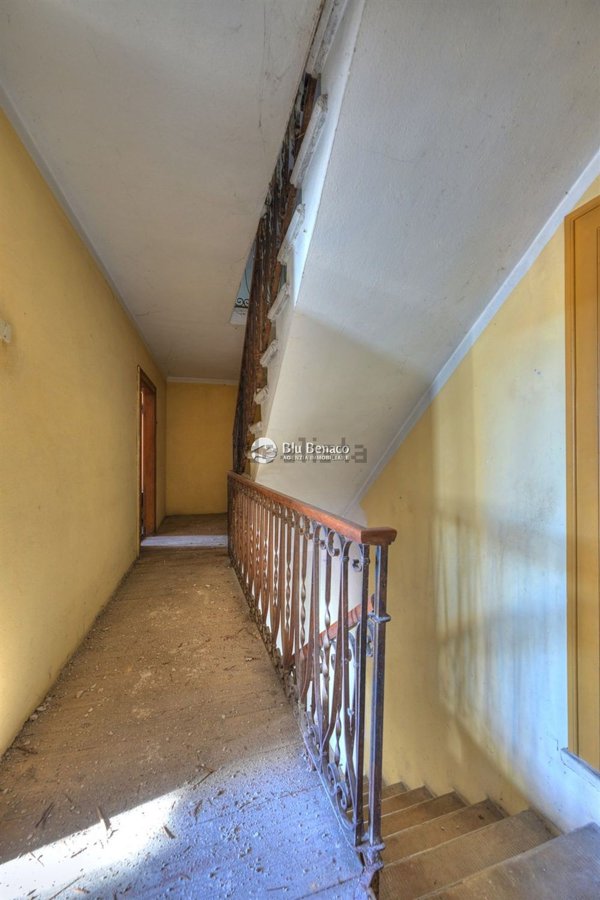 casa semindipendente in vendita a Gargnano in zona Navazzo