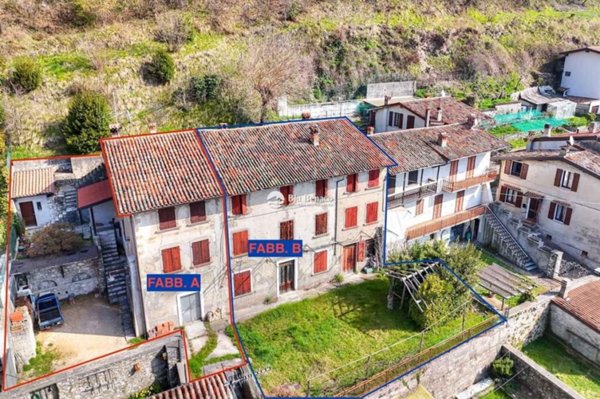 bifamiliare in vendita a Gargnano in zona Navazzo