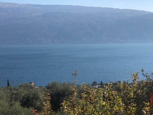 casa indipendente in vendita a Gargnano in zona Villa