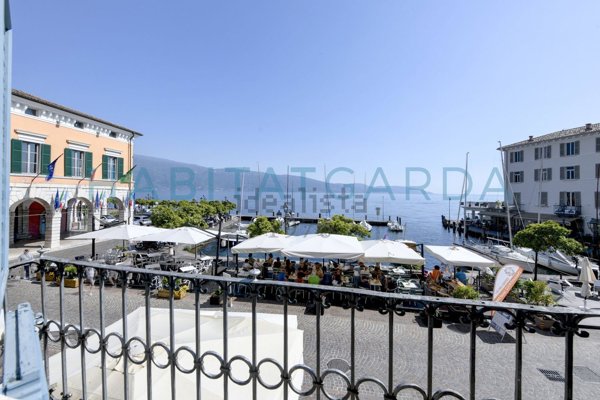 appartamento in vendita a Gargnano