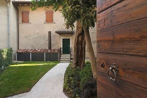 casa indipendente in vendita a Gargnano