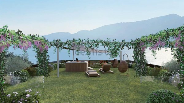 casa indipendente in vendita a Gargnano in zona Villa