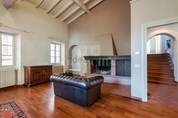 casa indipendente in vendita a Gargnano