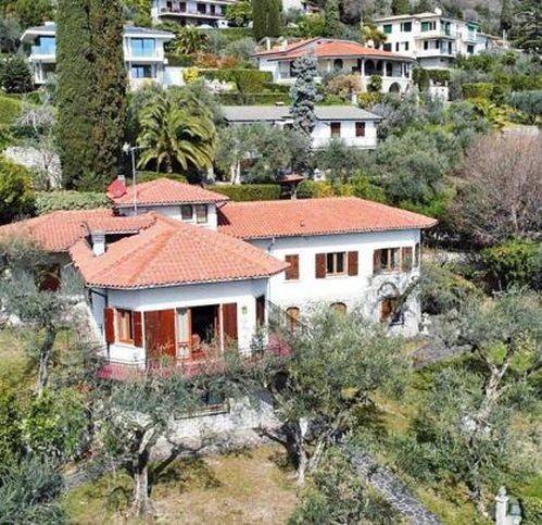 casa indipendente in vendita a Gargnano in zona Villa