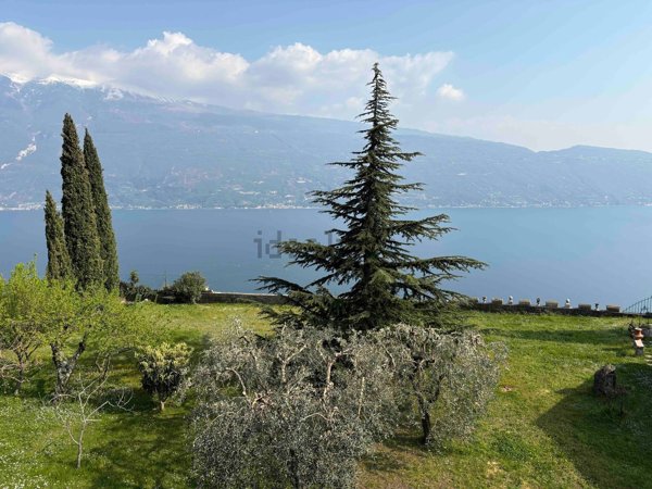 casa indipendente in vendita a Gargnano in zona Muslone