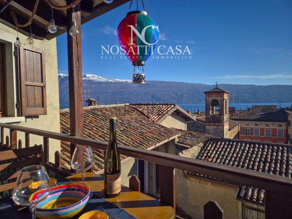 appartamento in vendita a Gargnano in zona Bogliaco