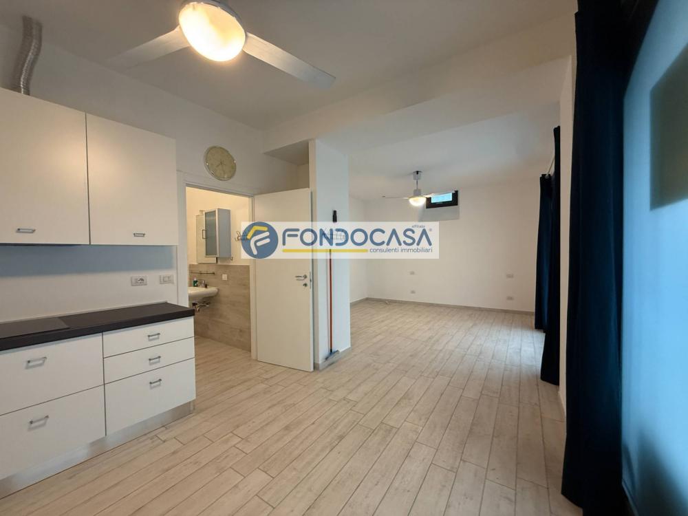 appartamento in vendita a Gargnano in zona Bogliaco