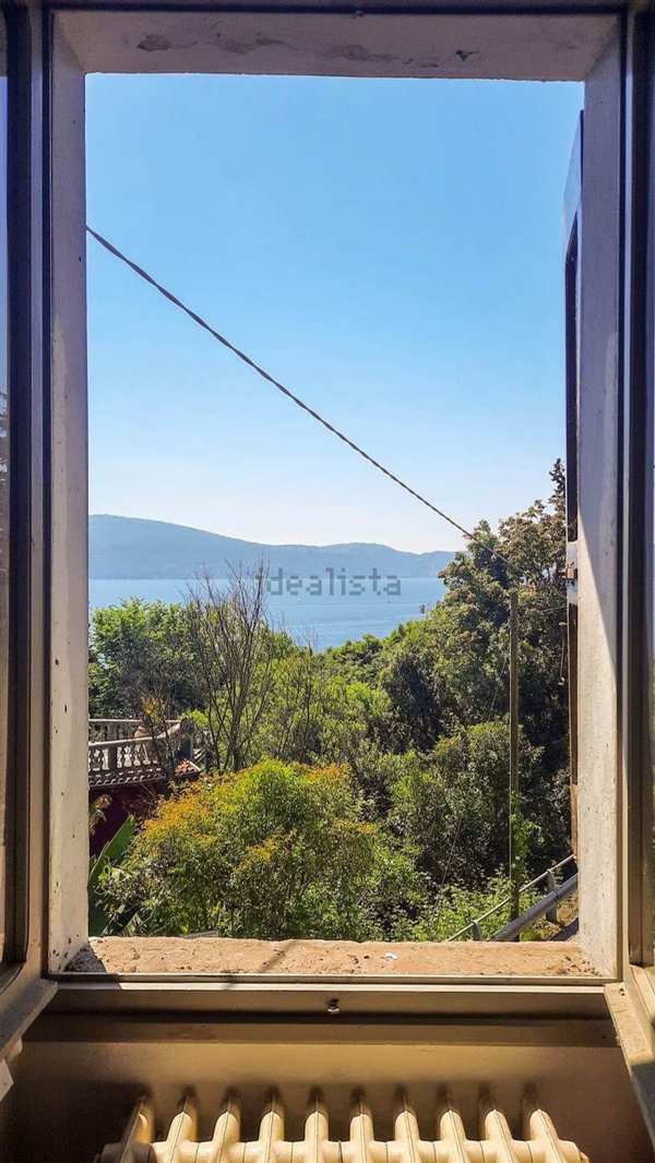 casa indipendente in vendita a Gargnano