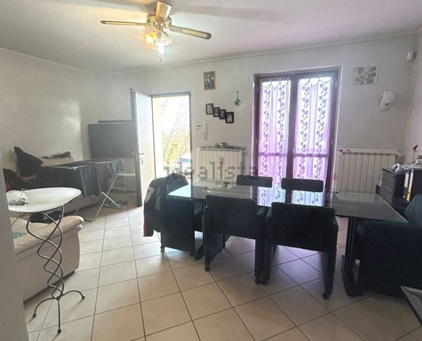 casa indipendente in vendita a Gargnano