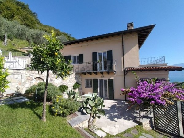 appartamento in vendita a Gargnano