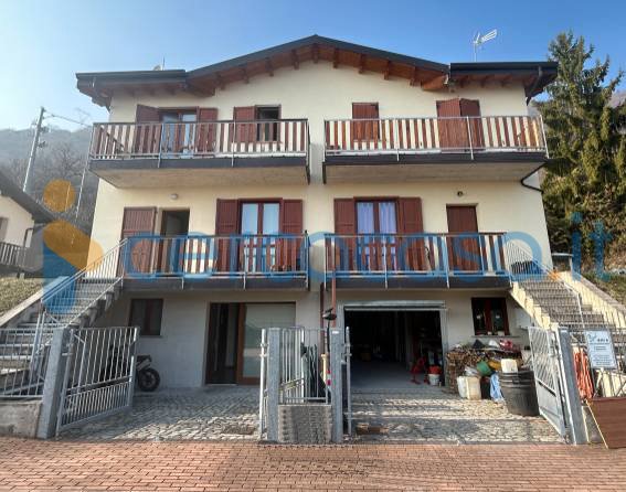 casa indipendente in vendita a Gargnano in zona Liano