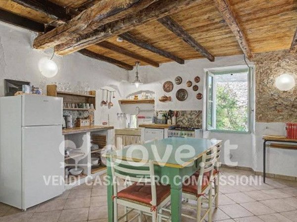 casa indipendente in vendita a Gargnano in zona Formaga