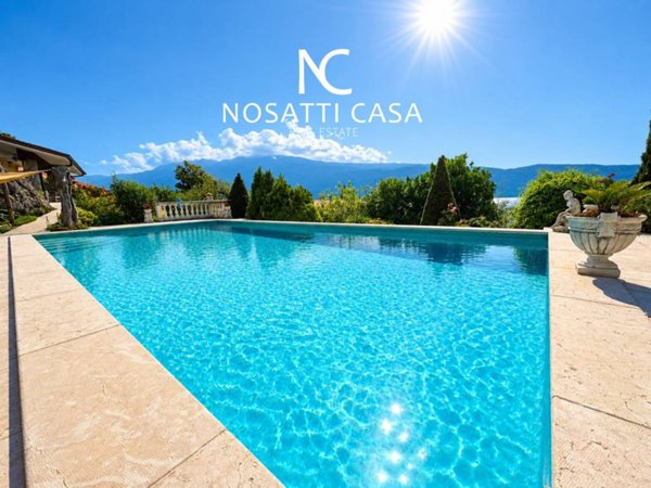 casa indipendente in vendita a Gargnano in zona San Giacomo