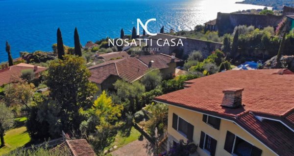 casa indipendente in vendita a Gargnano in zona San Giacomo
