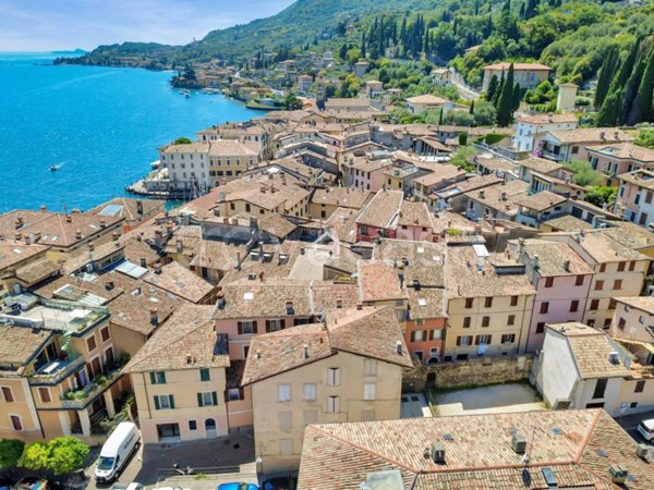 appartamento in vendita a Gargnano