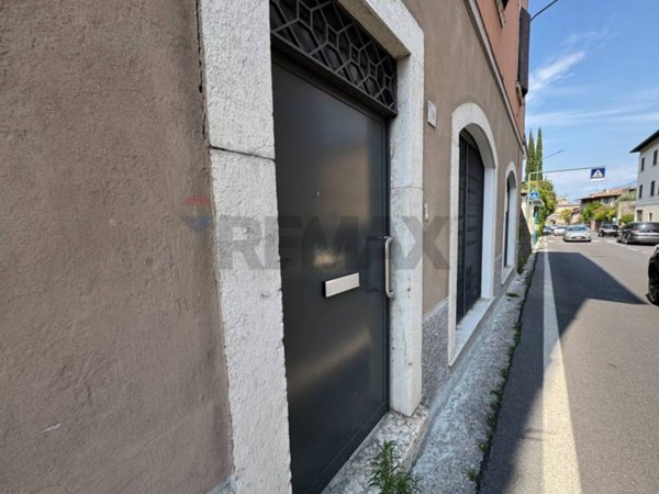 appartamento in vendita a Gargnano in zona Bogliaco