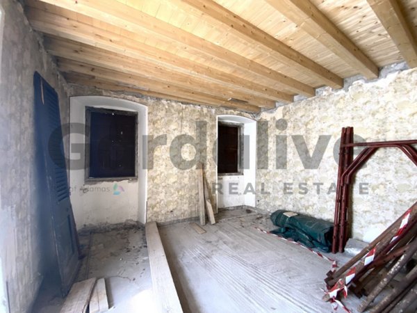 appartamento in vendita a Gargnano in zona Bogliaco