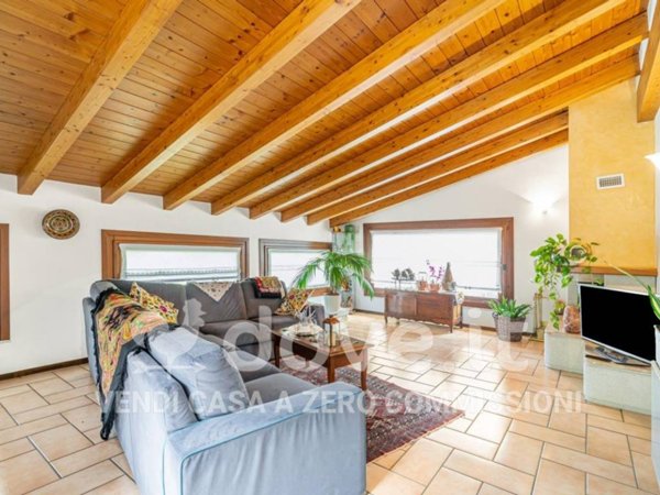 casa indipendente in vendita a Gavardo in zona Sopraponte