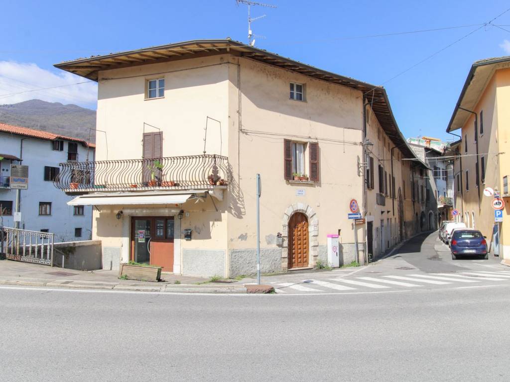 casa indipendente in vendita a Gavardo in zona Sopraponte