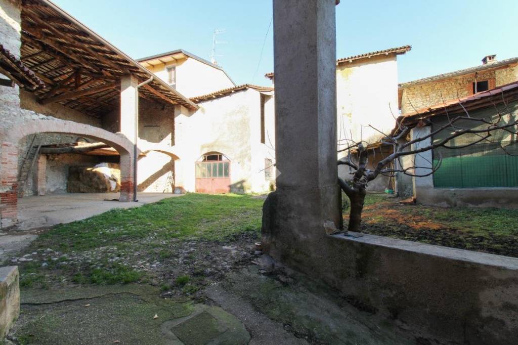 casa indipendente in vendita a Gavardo