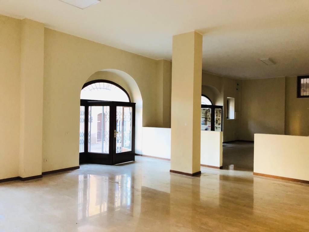 negozio in vendita a Gavardo in zona Sopraponte