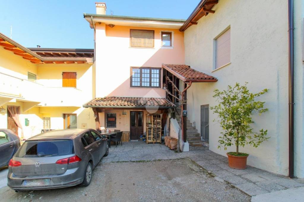 casa indipendente in vendita a Gavardo