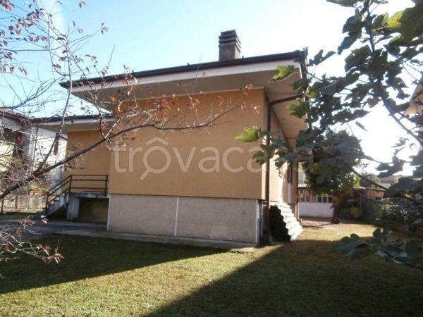 casa indipendente in vendita a Gavardo
