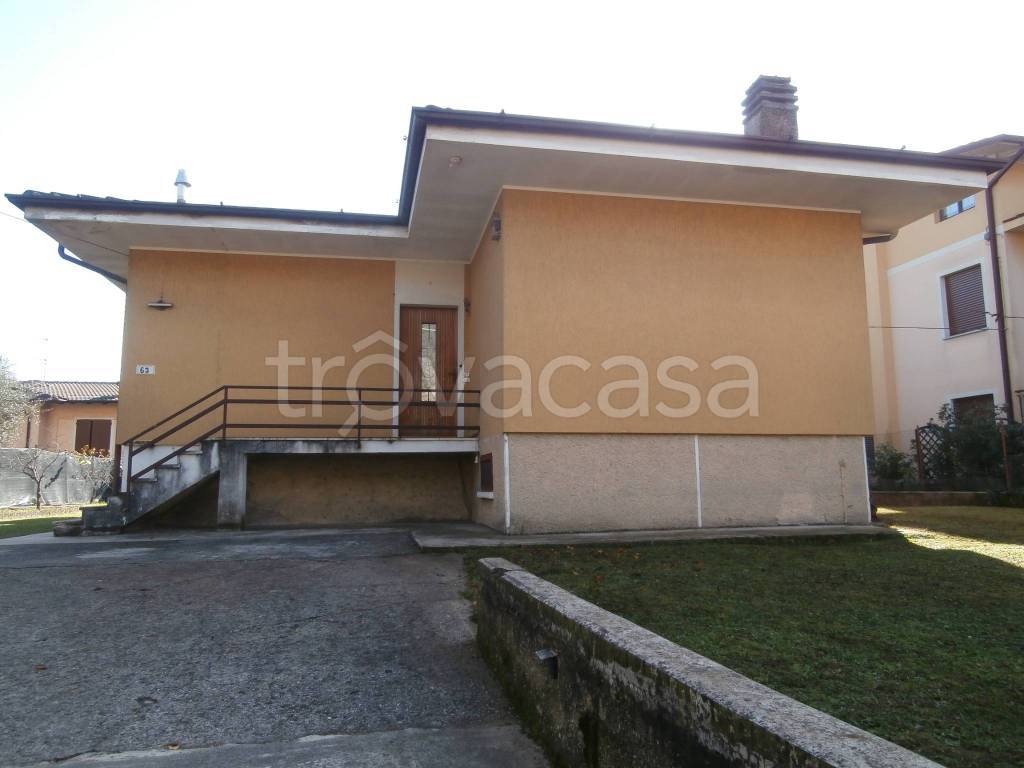 casa indipendente in vendita a Gavardo
